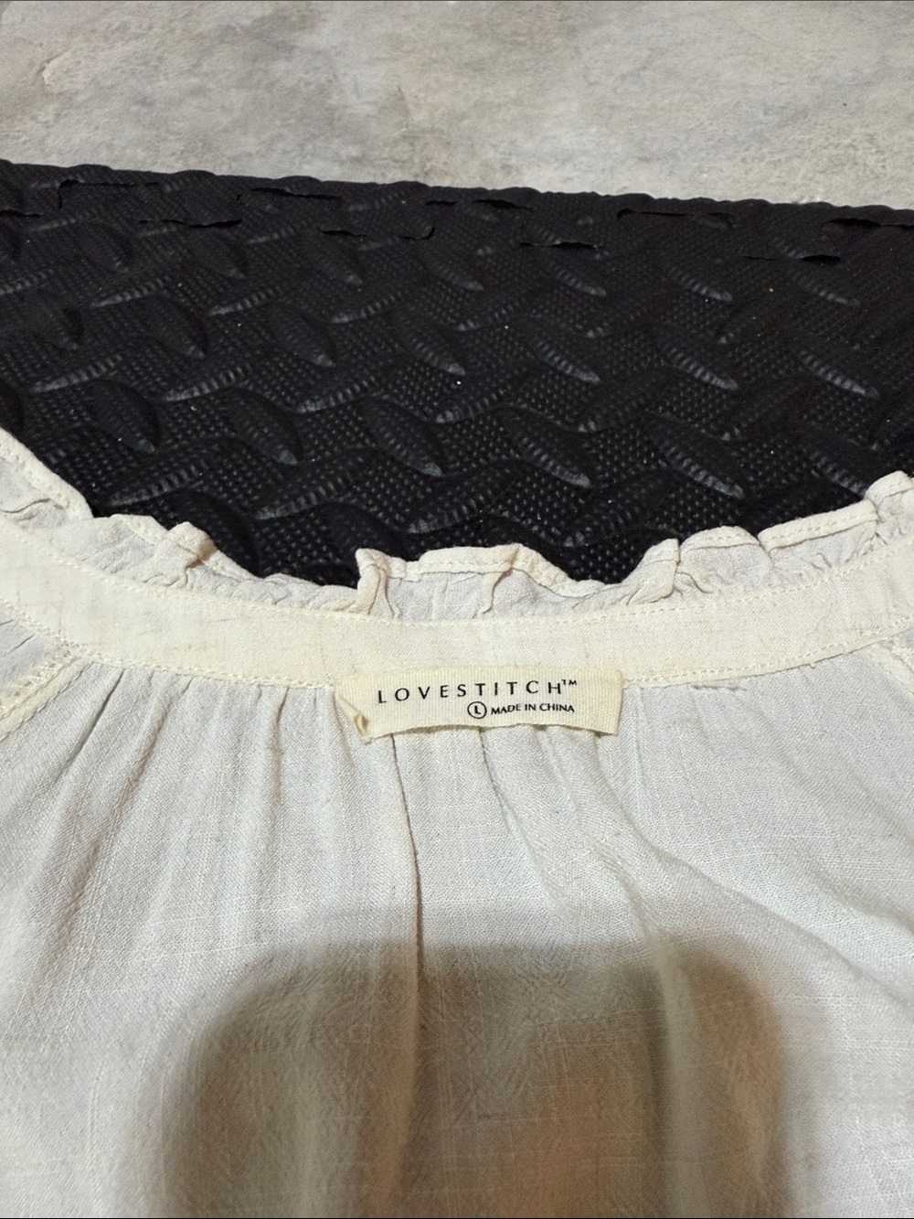 lovestitch women’s Elin Embroidered Peasant Top Large tassels - Picture 7 of 8